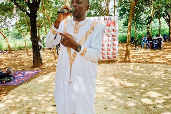 La fête des enfants organisée par le groupe LA FRATERNITÉ à la ferme de Teoukpara ( commune du Borgou), un succès grâce au dynamisme du président Edouard Goudémé ! ( Visitez l'album photos )