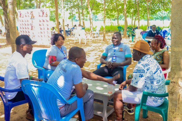 La fête des enfants organisée par le groupe LA FRATERNITÉ à la ferme de Teoukpara ( commune du Borgou), un succès grâce au dynamisme du président Edouard Goudémé ! ( Visitez l'album photos )