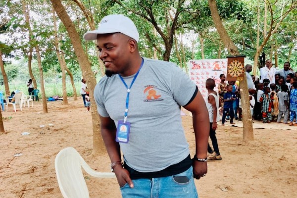 La fête des enfants organisée par le groupe LA FRATERNITÉ à la ferme de Teoukpara ( commune du Borgou), un succès grâce au dynamisme du président Edouard Goudémé ! ( Visitez l'album photos )
