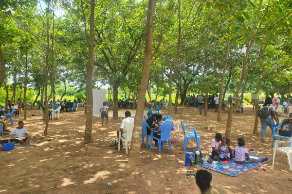 La fête des enfants organisée par le groupe LA FRATERNITÉ à la ferme de Teoukpara ( commune du Borgou), un succès grâce au dynamisme du président Edouard Goudémé ! ( Visitez l'album photos )